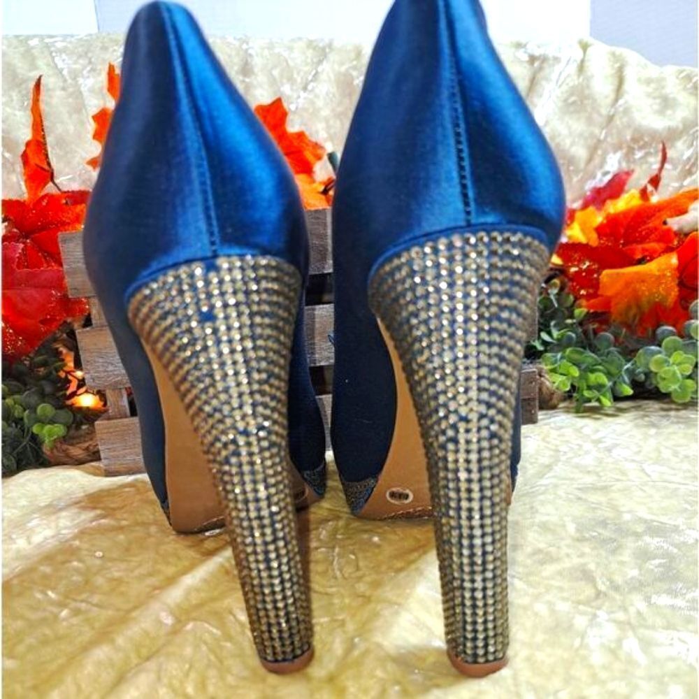 NWOB Vince Camuto Women's Grady Pump High Heel Ocean Blue & Gold Goddess - Picture 12 of 12